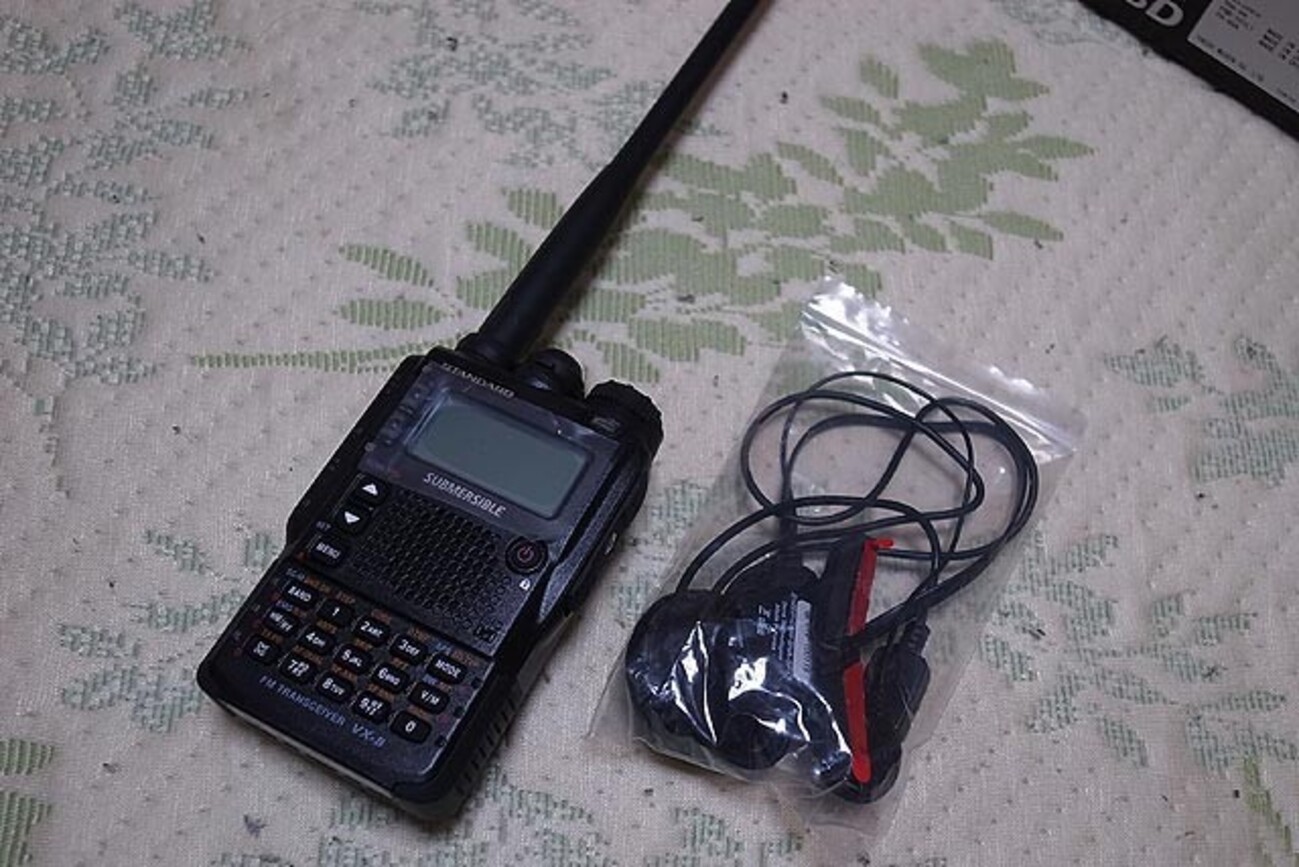 買ったばかりの無線機VX-8D、機能満載過ぎ！ - VFRでツーリング！たー 