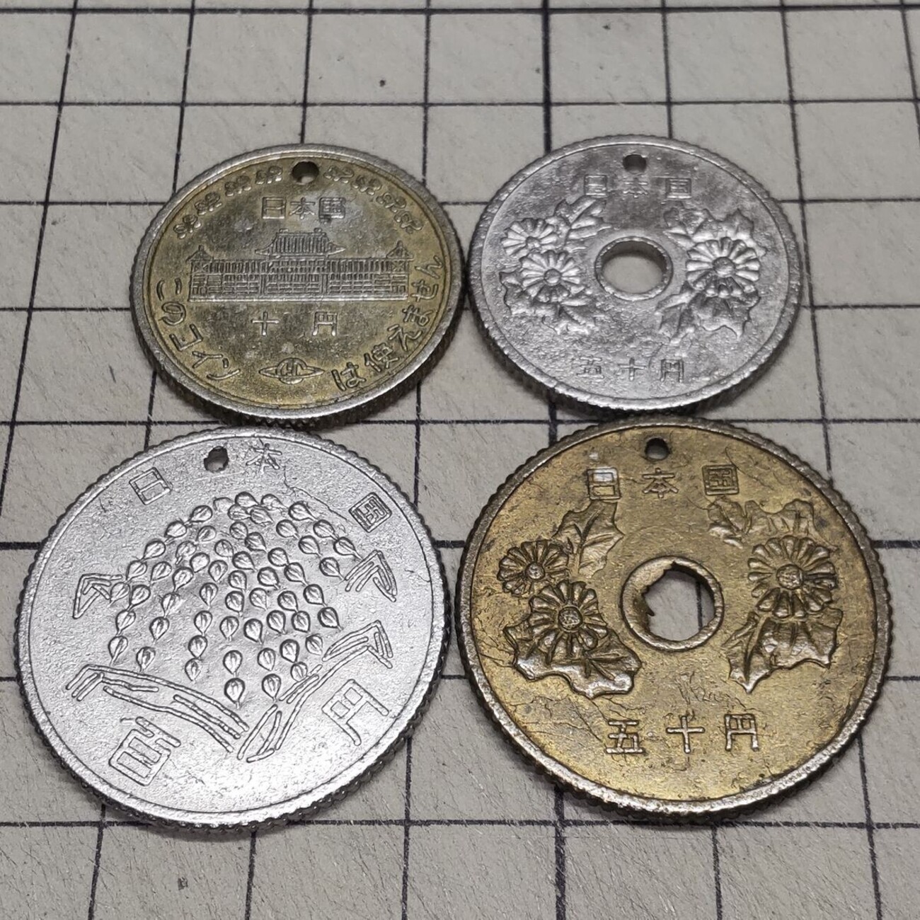 珍品】【コレクション】コスモス一万円 硬貨 まもる