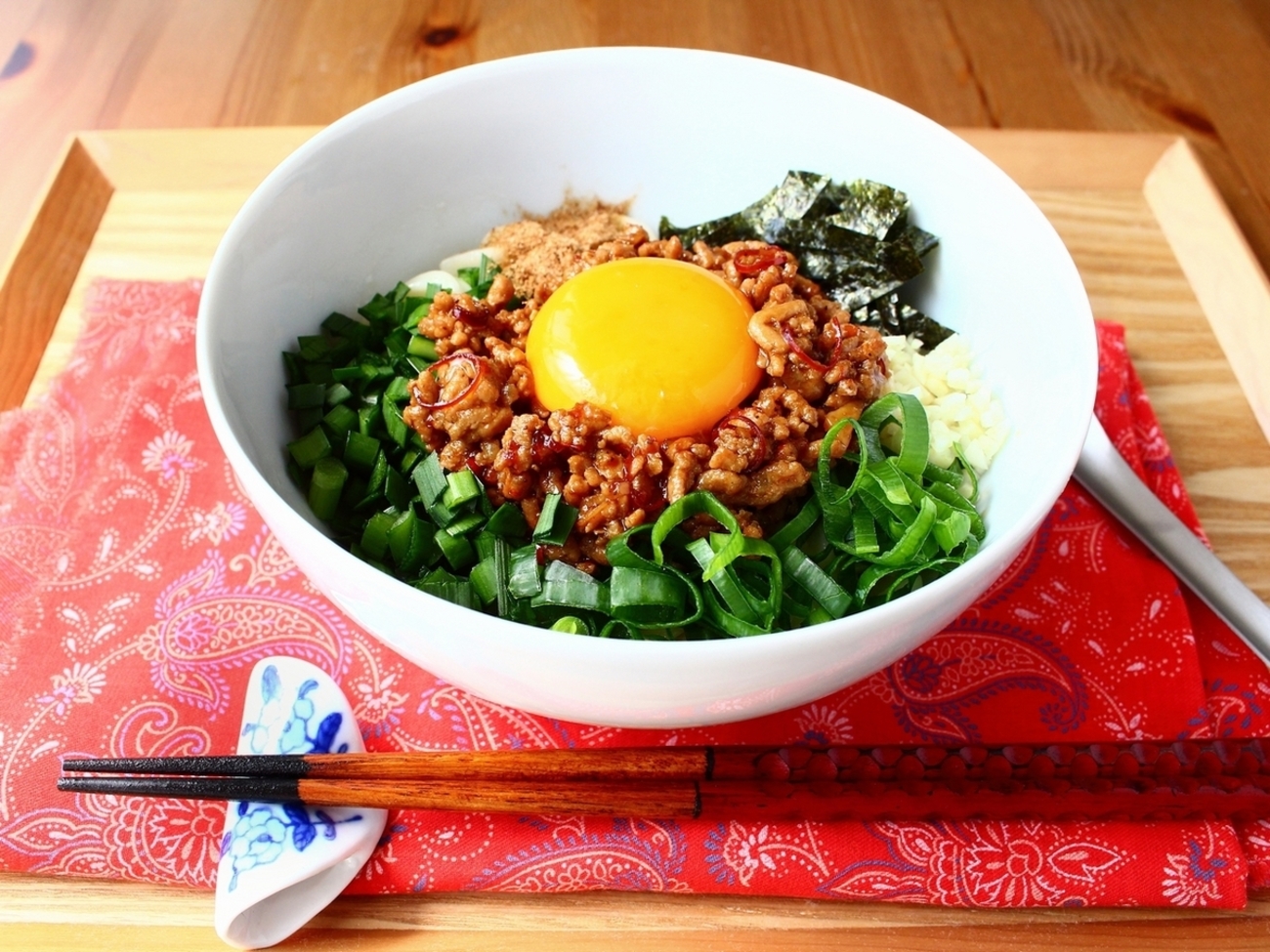 うどんで台湾まぜそば！うま辛だれと大量のひき肉でテンション爆上がり