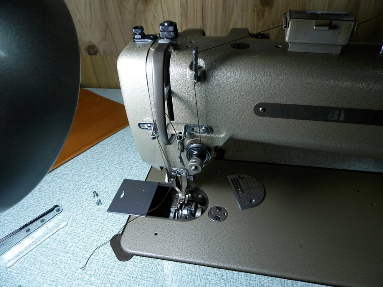 DY350の糸締まりがイマイチ。 - ☆PROTO LEATHERSおわんのバッグ工房☆