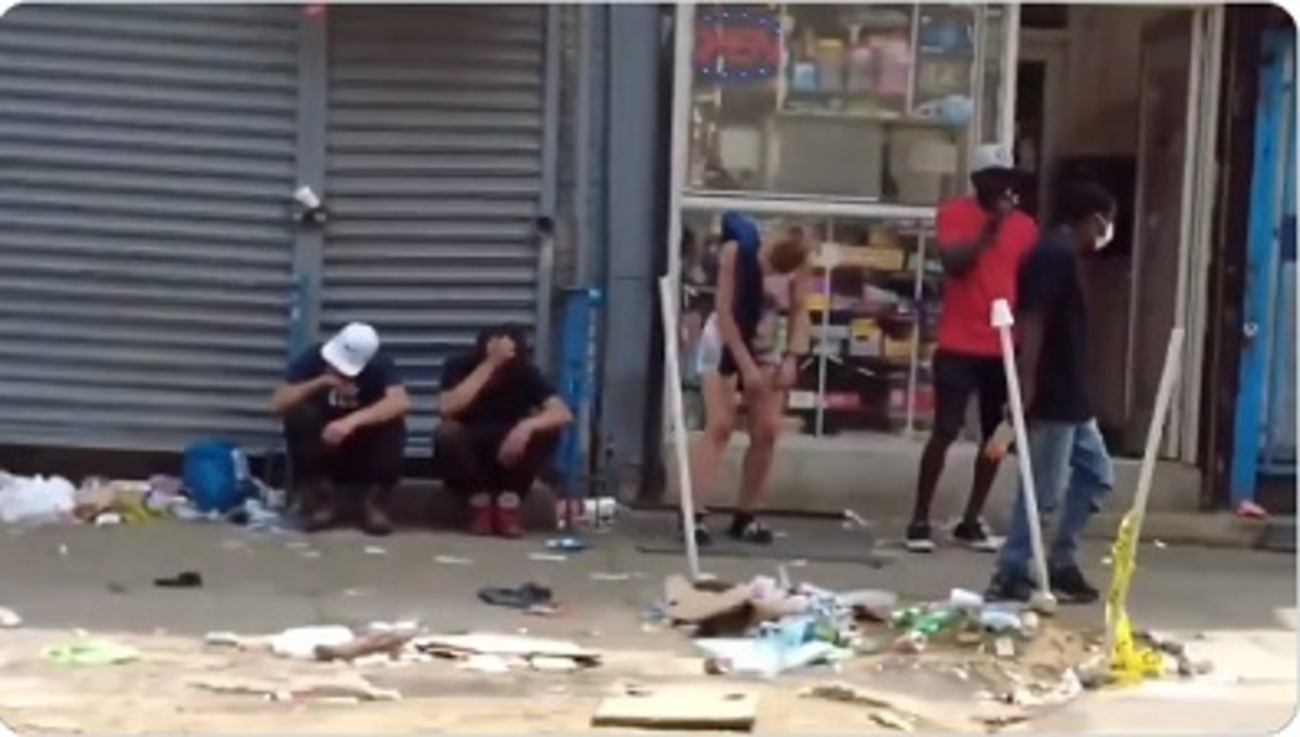 偽ワクチン中止しなさい！ゾンビ黙示録なっちゃう！、コロナ詐欺は公表された！、ニュルンベルク綱領のもと医師に死刑判決、「全世界の個人に割りふられるバーコード」by  “シリウスの超叡智③ あなたはいまスターシードとして目覚める” - シリウス・峠のランプ 大天使ウリエル