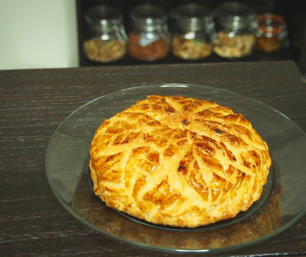 Je fais ma galette - 自分で作るガレット　フェーヴ Je fais ma galette - 自分で作るガレット フェーヴ sddefault.jpg