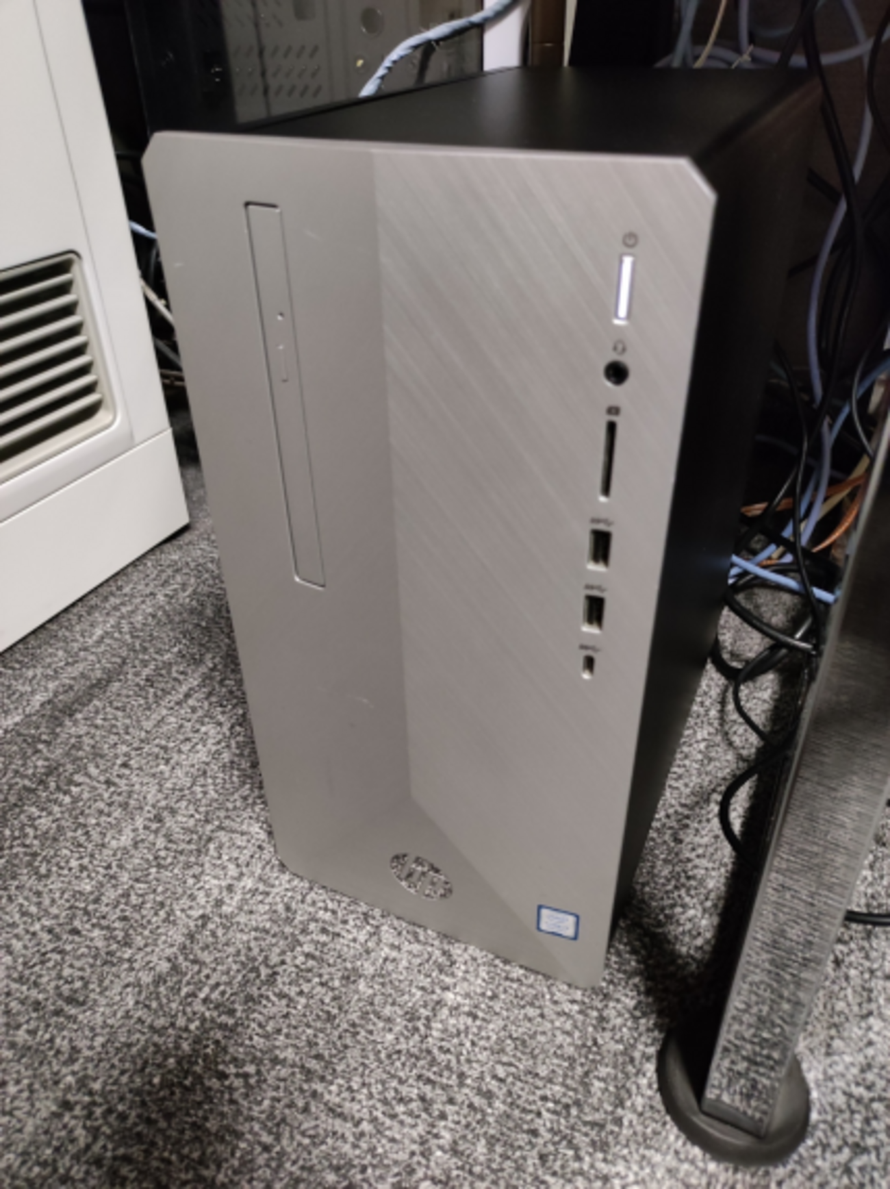 サブ機：HP Pavilion Desktop 595-p0072jp購入 - Sionの日記