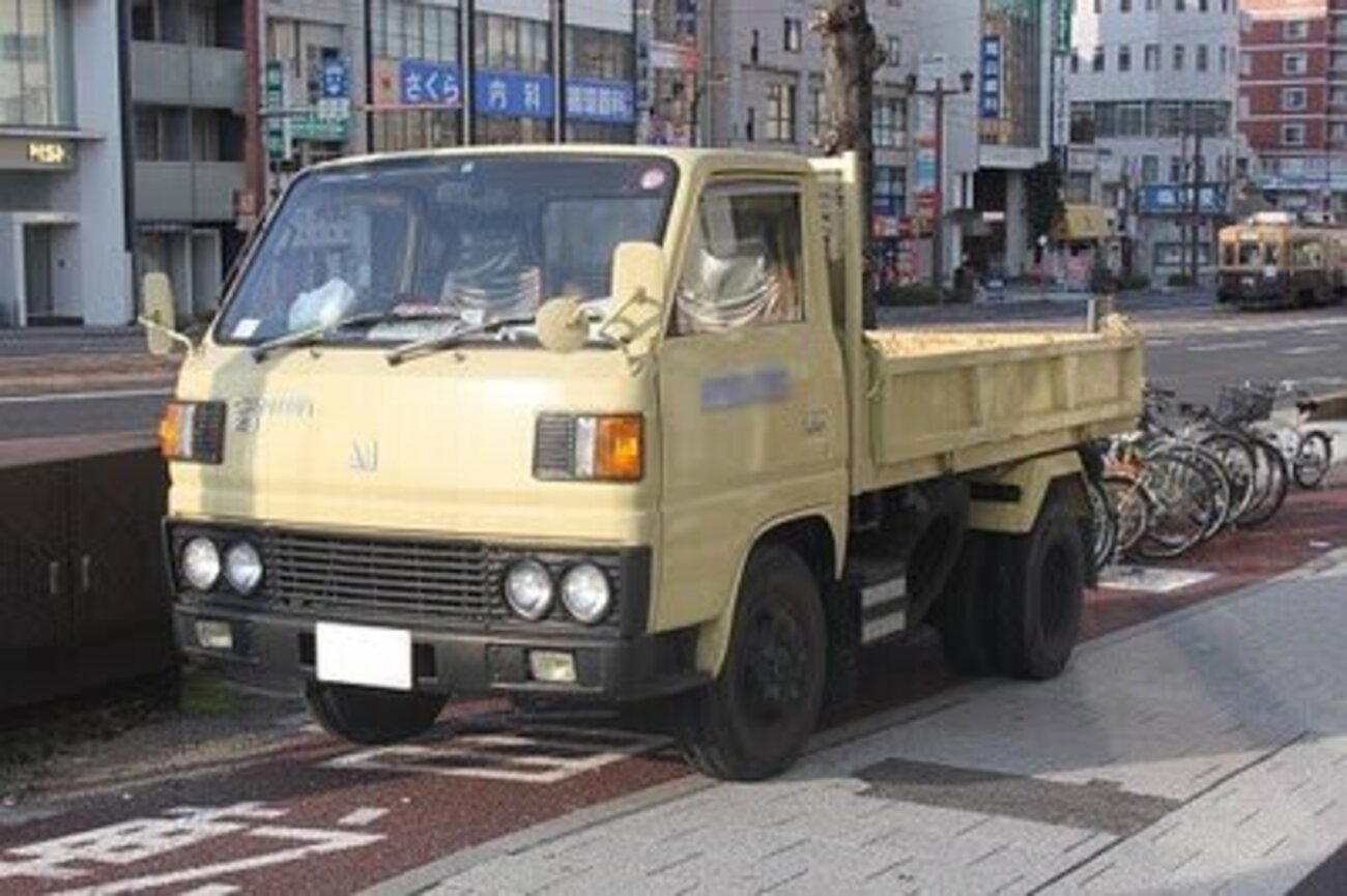 にちようびのゑもの(黄金の足) - indigo liner(インディゴライナー)のcafe time blog はてな版