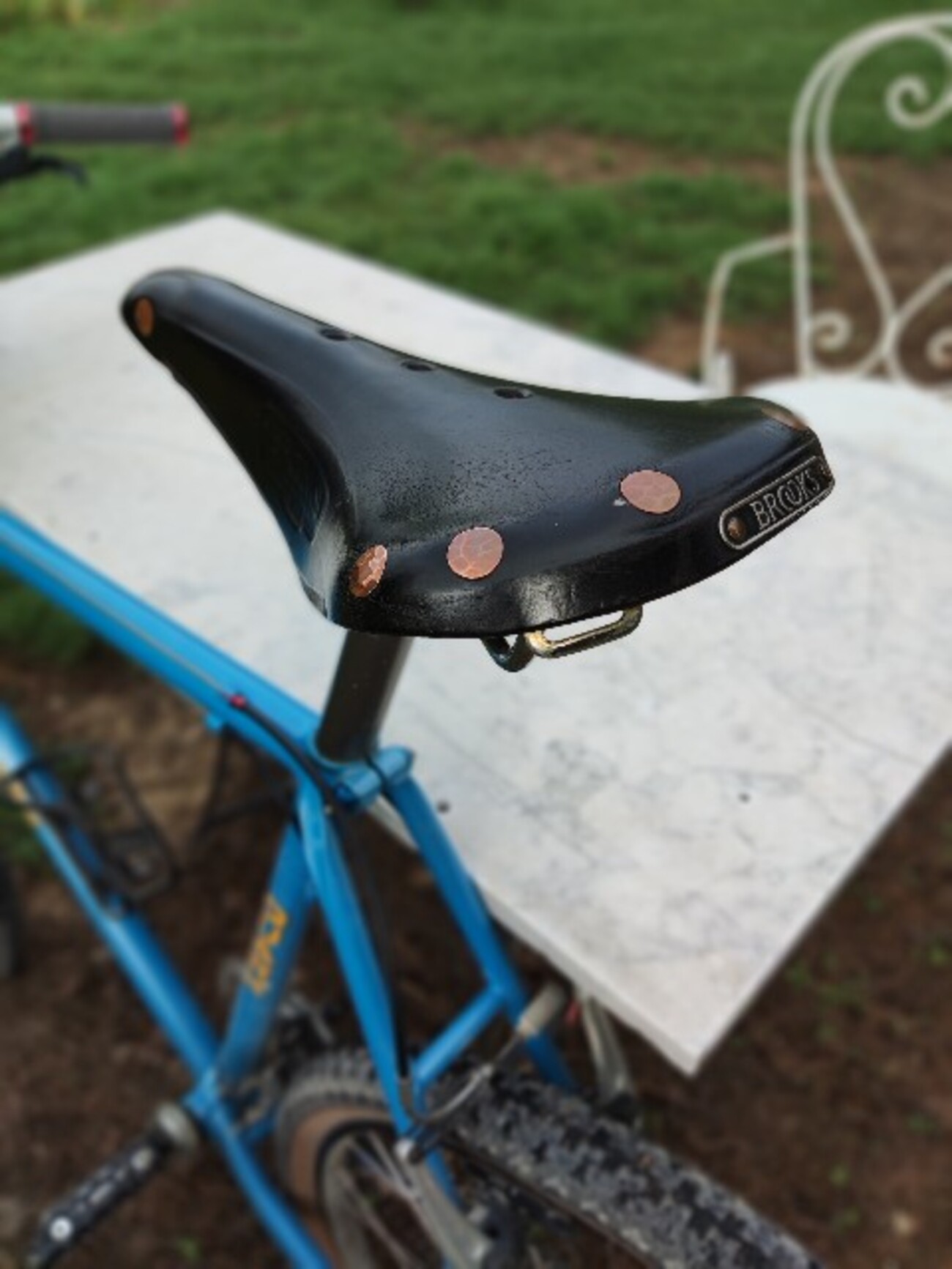 MAYT SADDLE 黒 サドル スプリング付き 1970年代丸石自転車の物