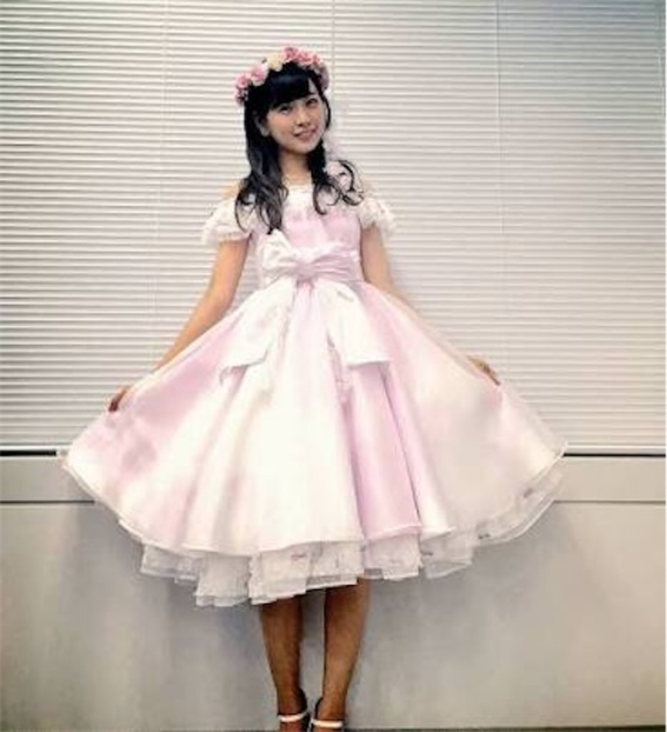 AKB、SKE、NMB、HKTの可愛い衣装 - 100% I LOVE YOU