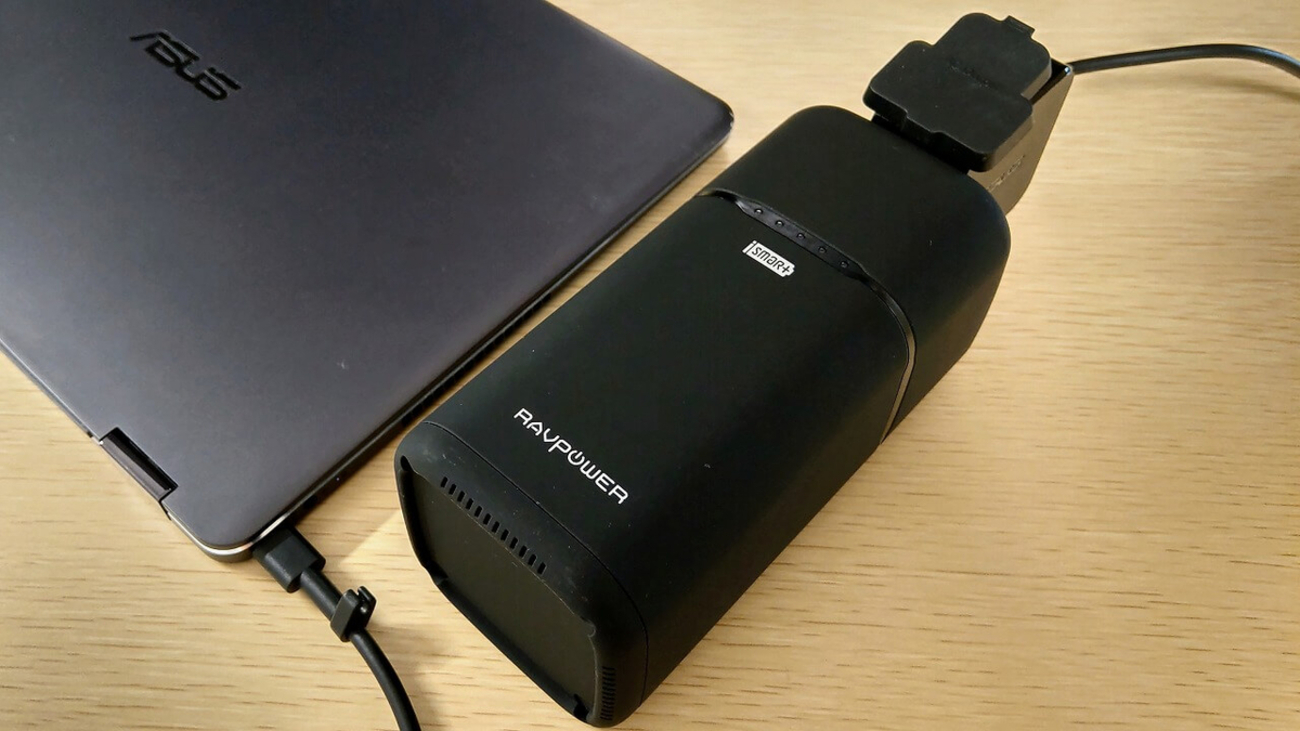 コンセント付きのモバイルバッテリーRAVPower『RP-PB054』で外出先の 
