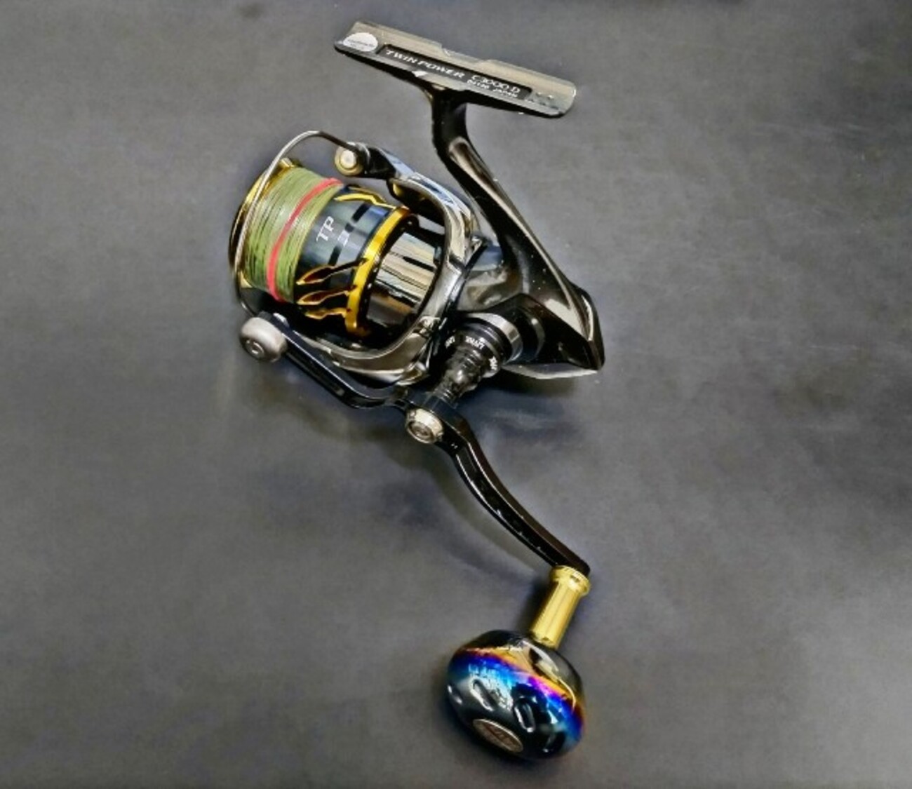 24TWIN POWER C3000MHG livreハンドル 24 ツインパワー C3000MHG リブレカスタムハンドルノブ付き
