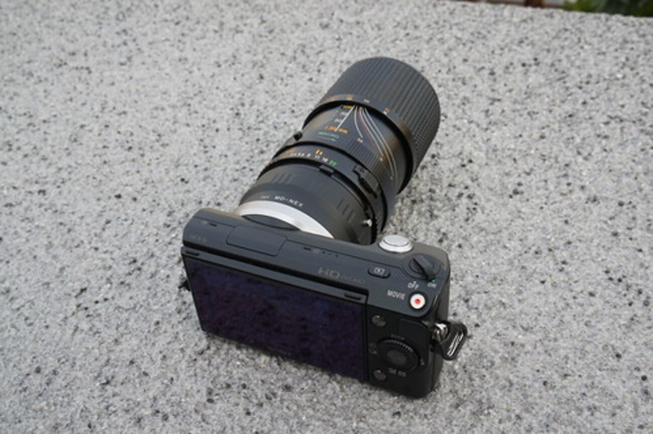 ミノルタ New MD ZOOM 35-105mm F3.5-4.5をNEX-5で使う - saburahuのブログ