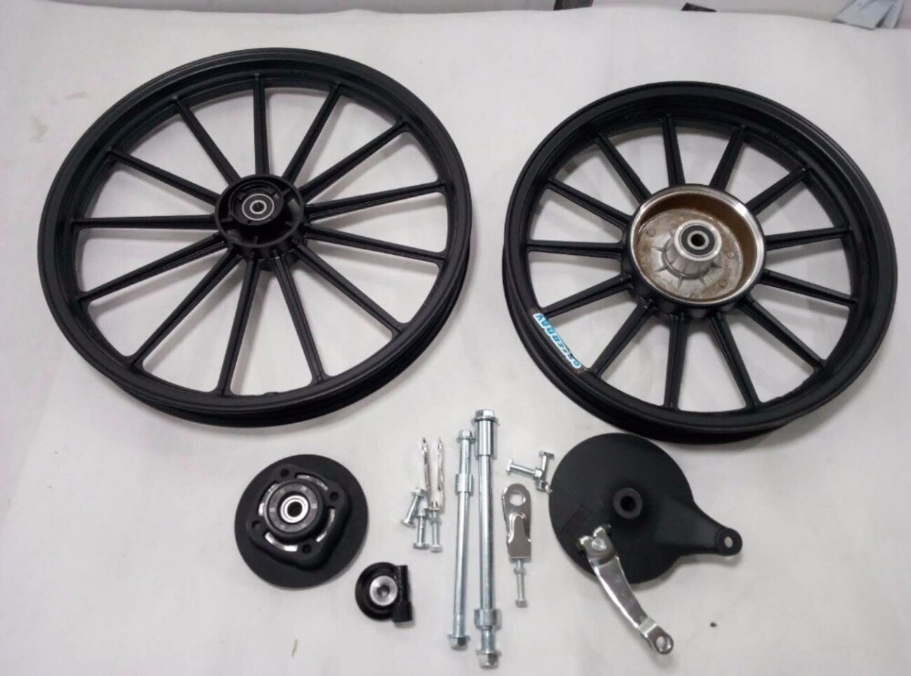 Gn125 gs125 ホイール gn125 キャストホイール 中華キャストホイールの 