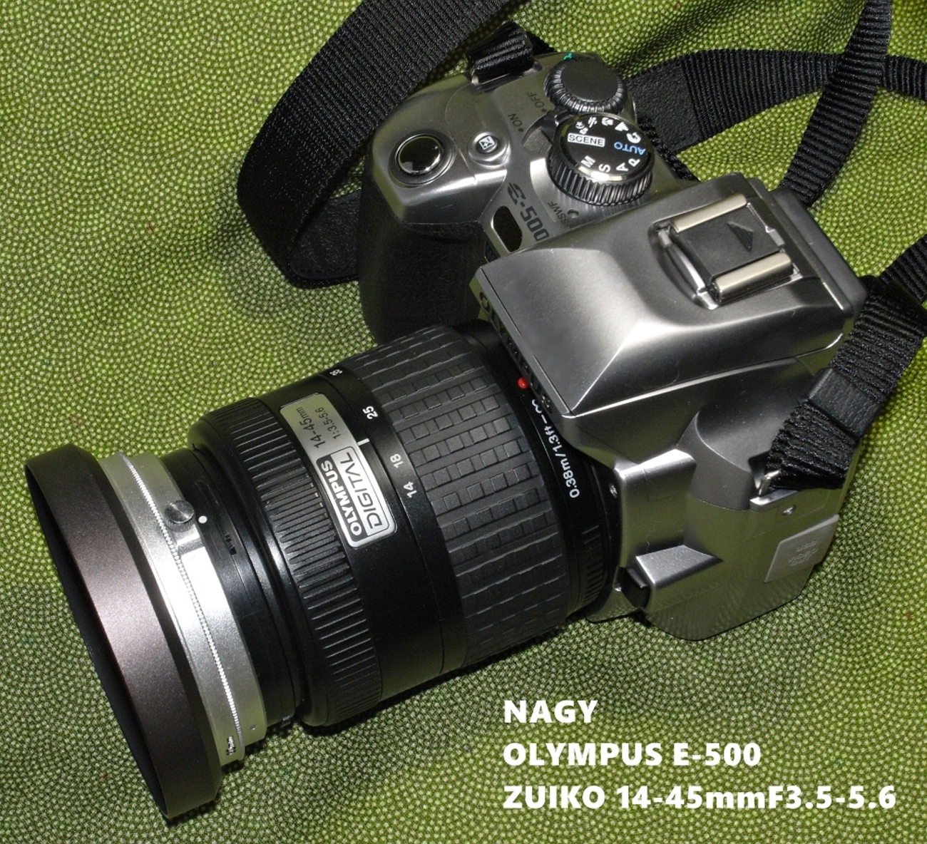 E-500 Olympus DSLR Lens 8MP Camera 14-45mm Four Thirds W⁄14-45mm 