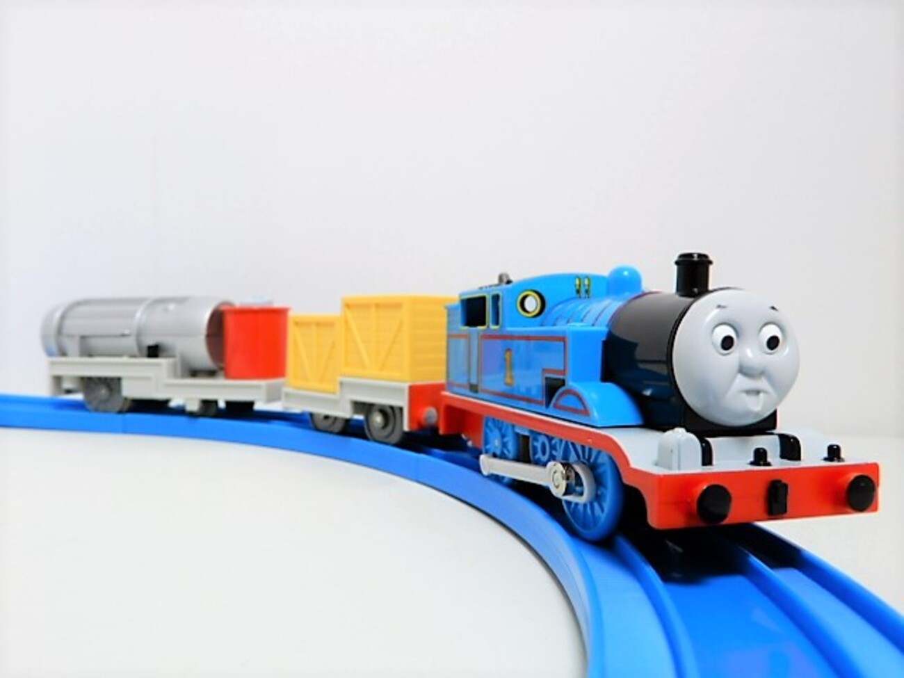 プラレール ジェットエンジンのトーマス - 小さな世界