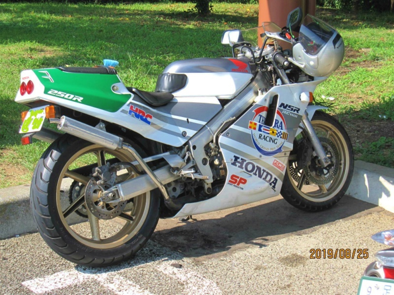 NSR250R MC18 