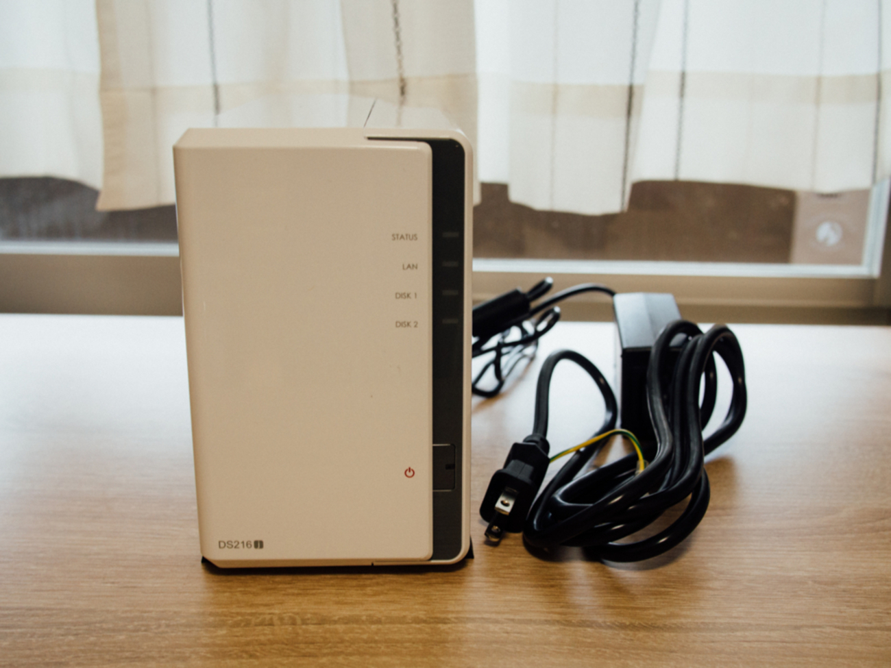 Synology DS215j NAS 2TB×2台付き Synology社の最新のNAS Synology DS215j NAS 2TB×2台付き Synology社の最新のNAS