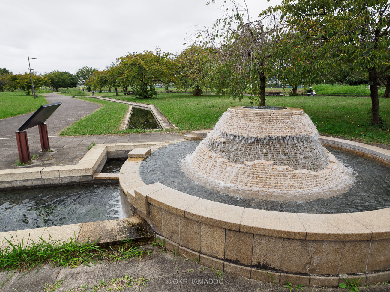 水が涸れた秋の府中用水：市川、本宿用水・四ツ谷用水、二ヶ村用水