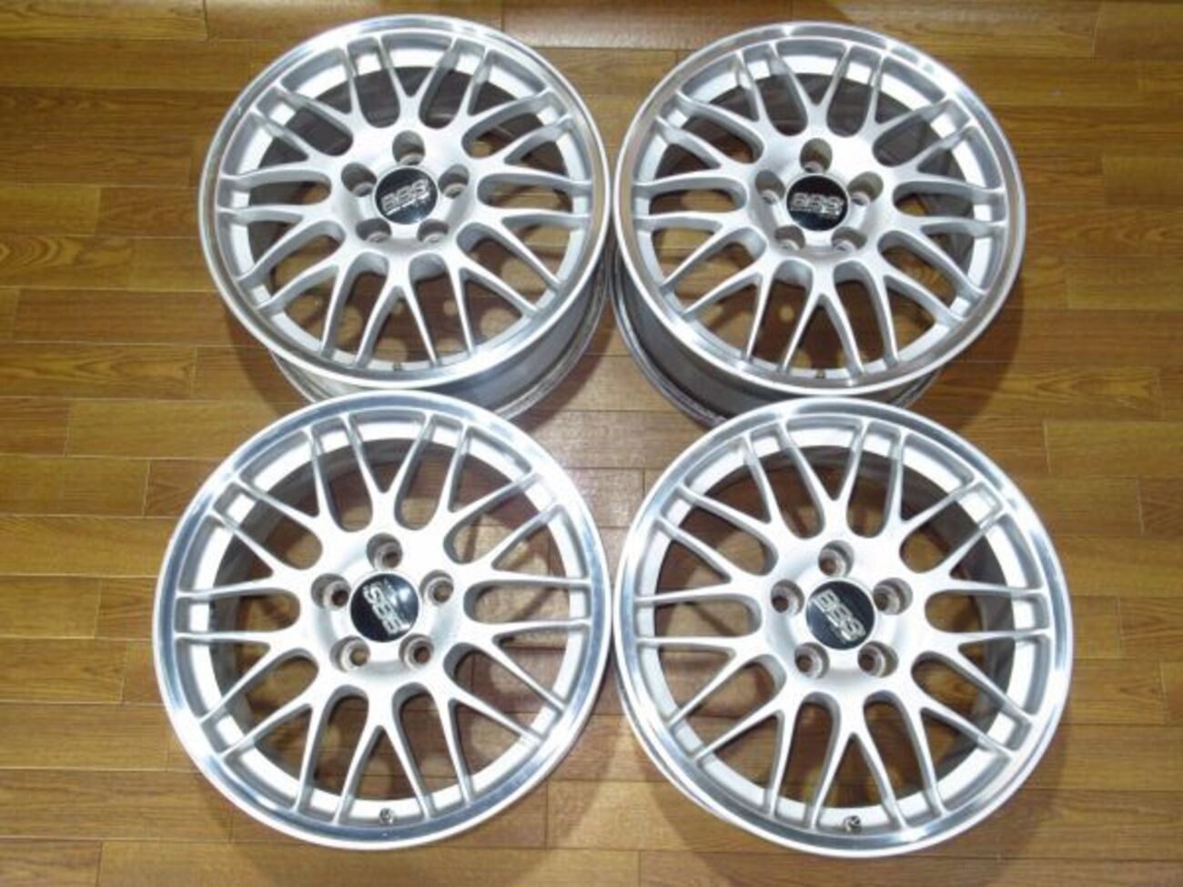 トヨタUCF30/31セルシオ純正オプションBBS RG381 17インチアルミ 