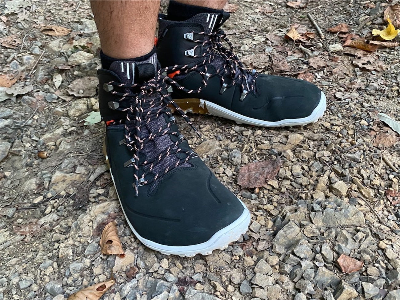 ベアフットなミッドカットブーツ】Vivobarefoot / TRACKER DECON FG2 