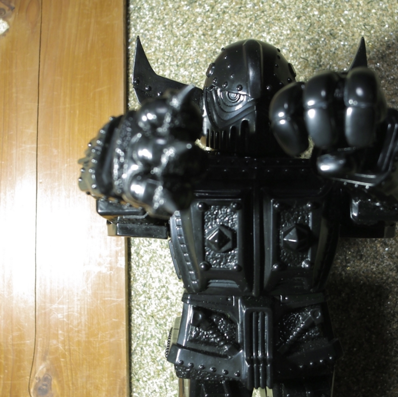 Mechnoiz Toys / BLACK ACE[1期/黒成形未塗装] - smogbom
