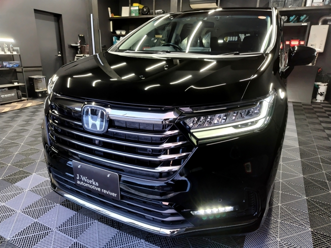 オデッセイ e:HEV アブソルートEXボディ研磨＋コーティング 札幌
