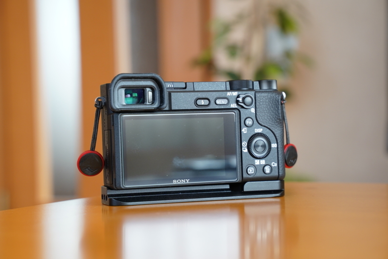 Sony A6400 液晶故障ジャンク おまけ付き Sony A6400 液晶故障ジャンク おまけ付き Sony A6400 液晶故障ジャンク