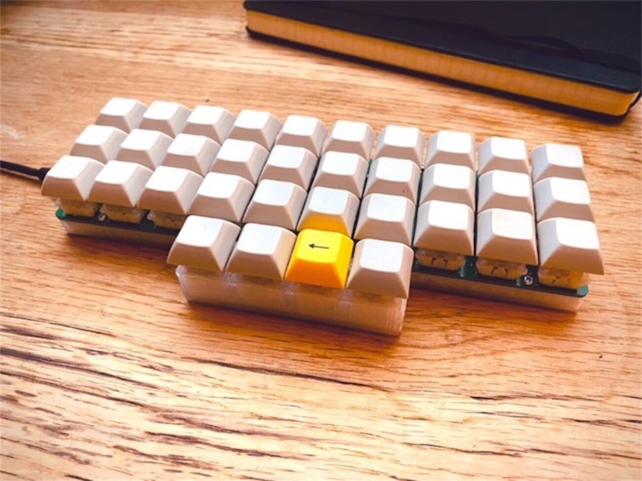 30%キーボードPiPi Gherkinにキー4つとLEDを増設する話—これもまた