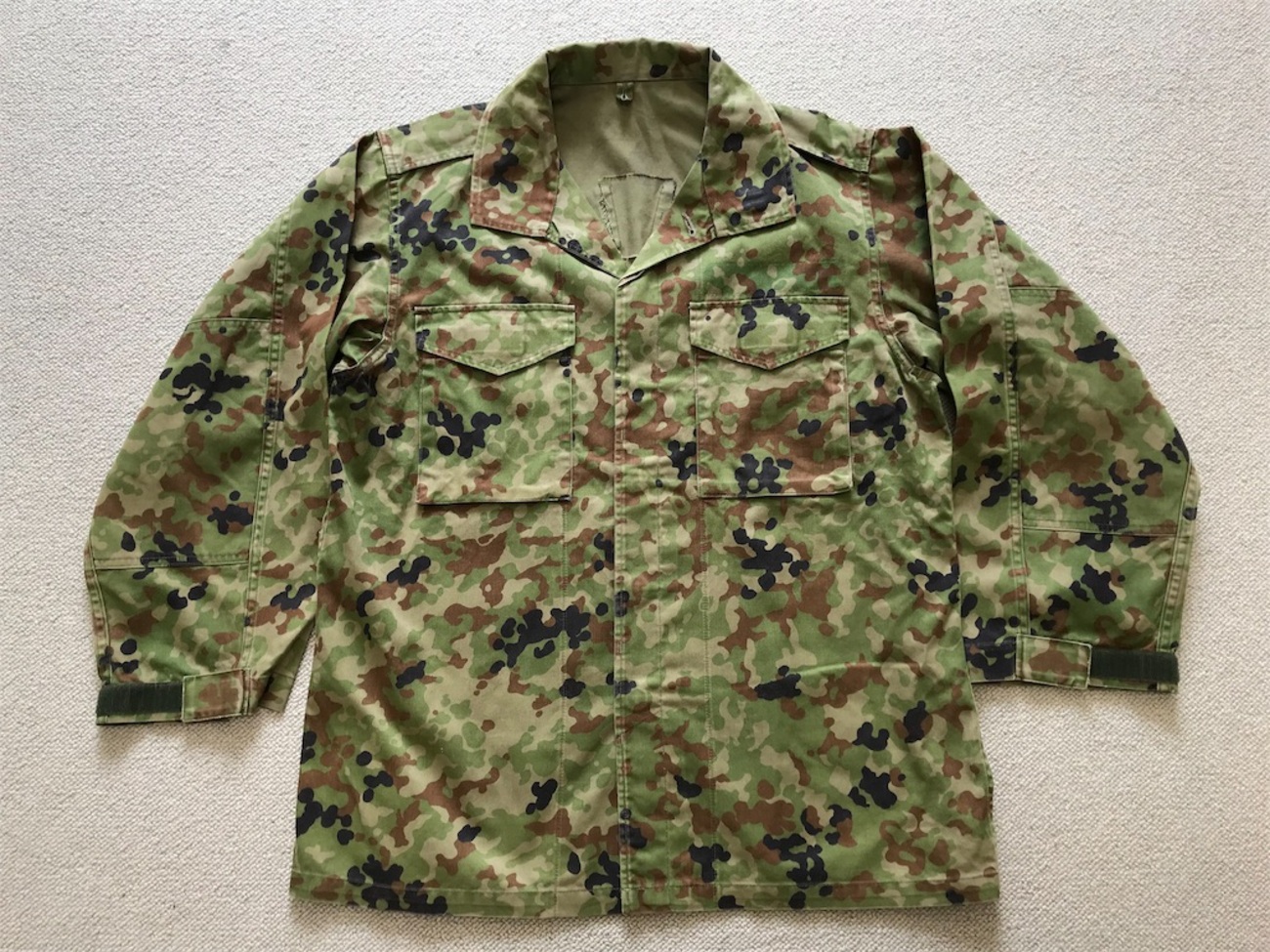 自衛隊装備品】陸上自衛隊迷彩服2型（2ndタイプ）上衣とは？ 0001 