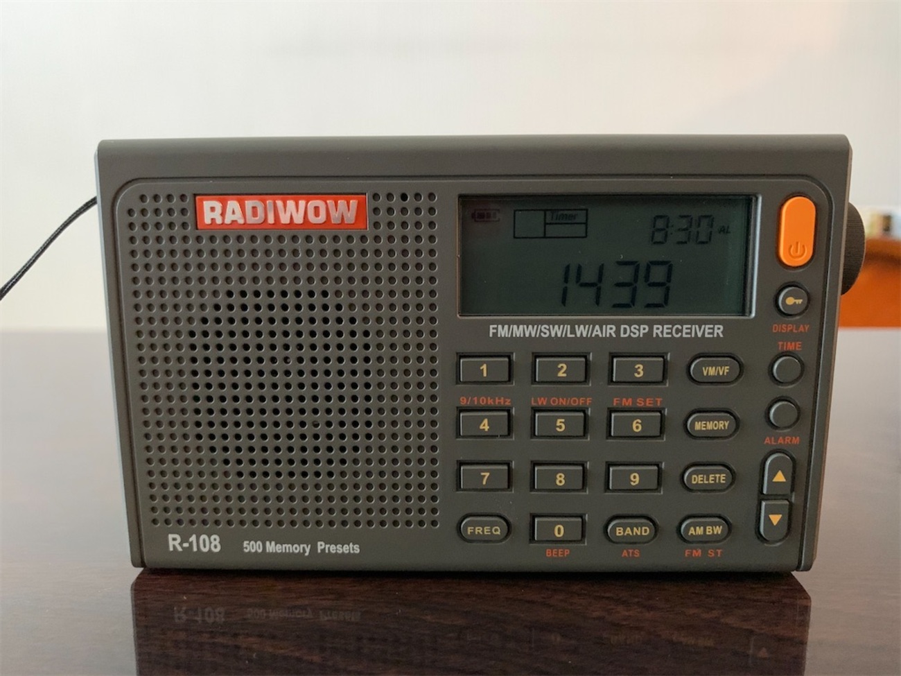 SIHUADON R-108 PLLワールドバンドラジオ BCLラジオ SIHUADON R108 小型短波ラジオ ポータブル FM/AM/LW/SW/エアバンド BCL