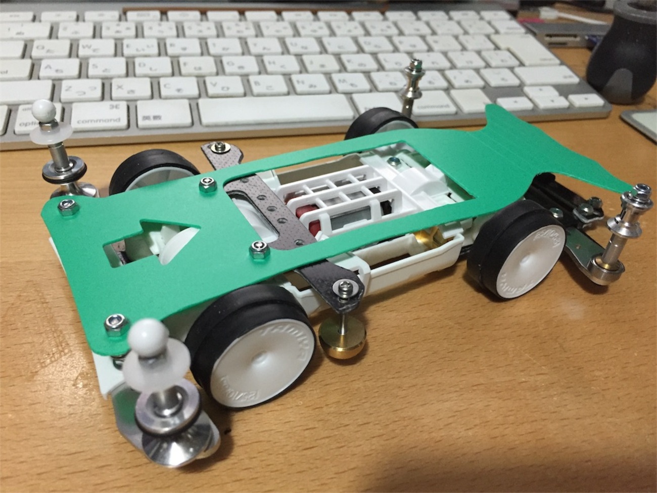 スーパーマリオ　ミニ四駆ポリカボディ＋キャッチャーダンパー backend=imagemagick;version=1;