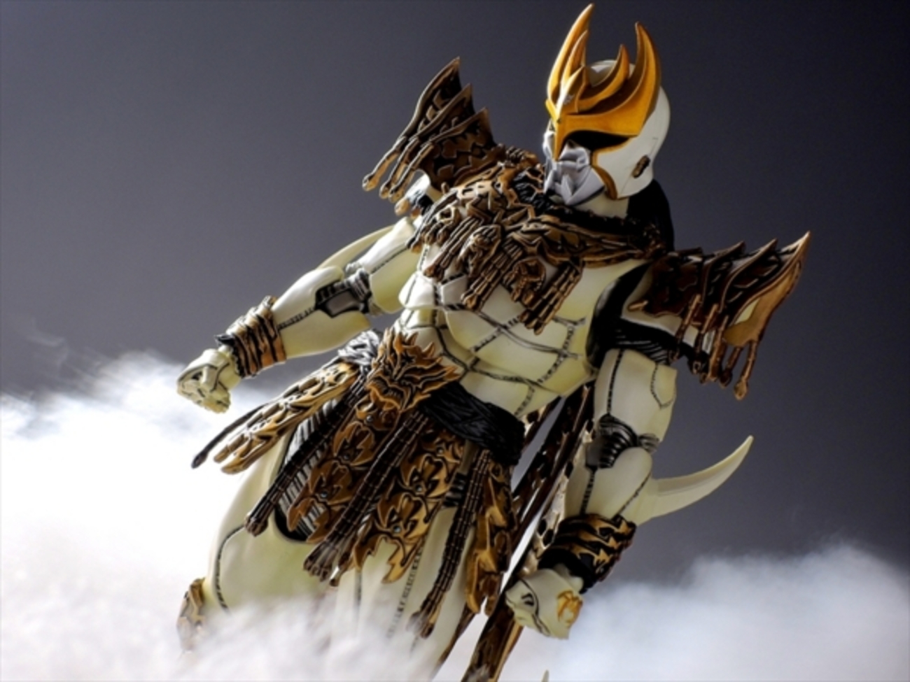 真骨彫 クウガ アルティメットフォーム + ン・ダクバ・ゼバ セット 