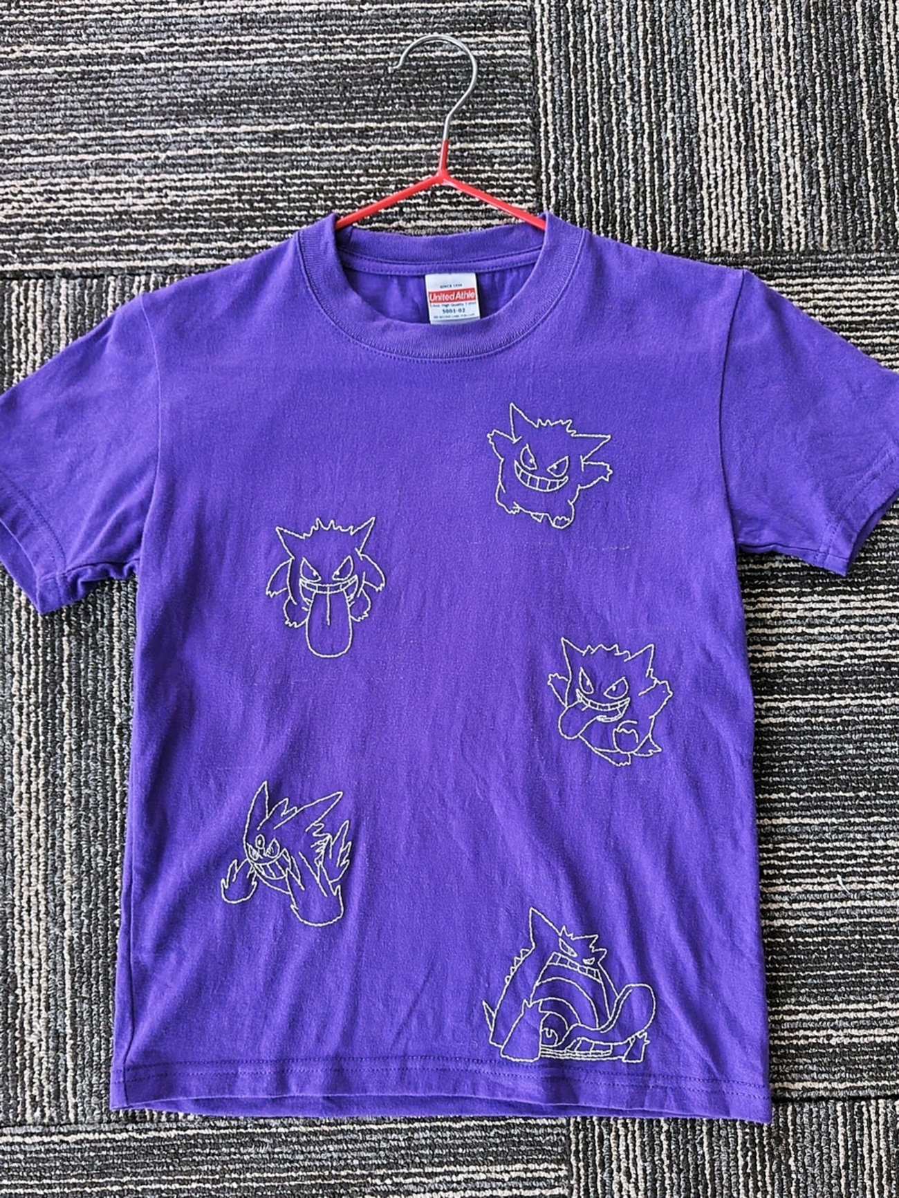 Tシャツにゲンガーの刺繍をしてみた - 照り焼きチキンのちまちま手作り 