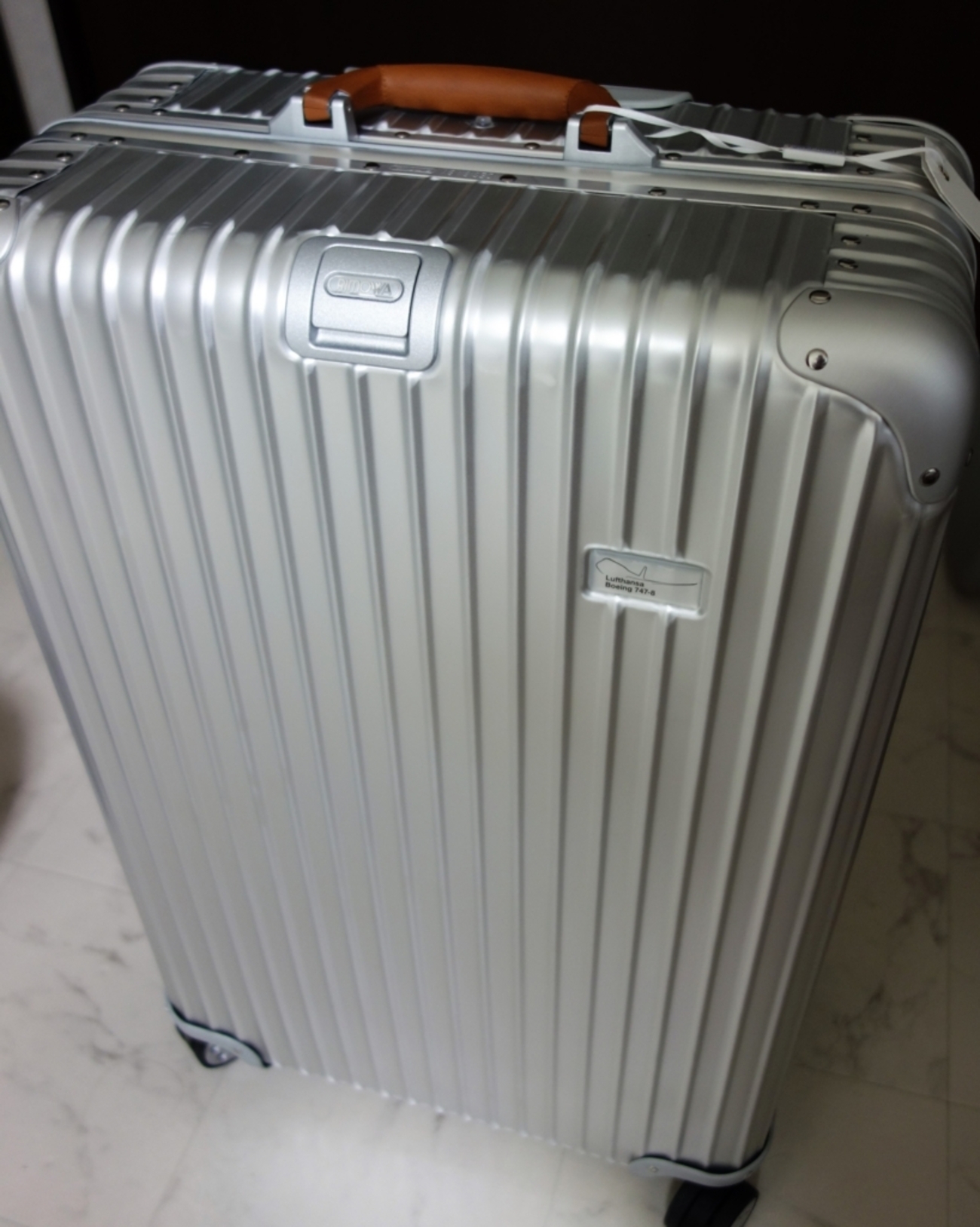 憧れのRIMOWAルフトハンザ航空ボーイング747-8モデル（85L）を遂に 