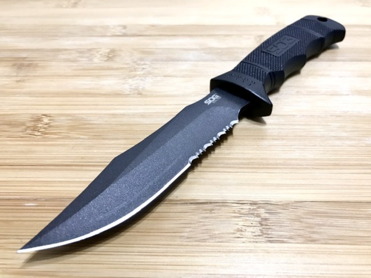SOG「シールパップM37N」の切れ味は？使用感レビュー - ナイフ暮らしブログ