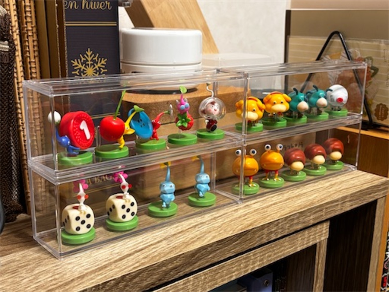 たくさんゲットしたミニフィギュアを飾る - ゆっちの日記