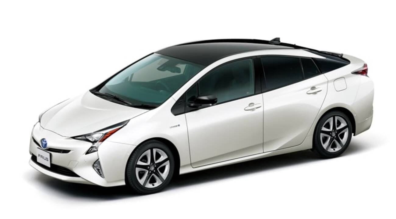 新車外し　トヨタ　現行60系プリウスPHV ①、②同時購入品になります。① 新車外し トヨタ 現行60系プリウスPHV ①、②同時購入品になります。