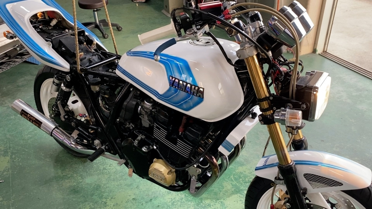 xjr400初期型4HMのエンジンオイルの入れ方 - Toshiの悪あがき【シーズン1】