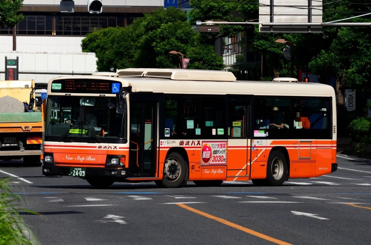 バス　連結バス　11台 backend=imagemagick;version=1;