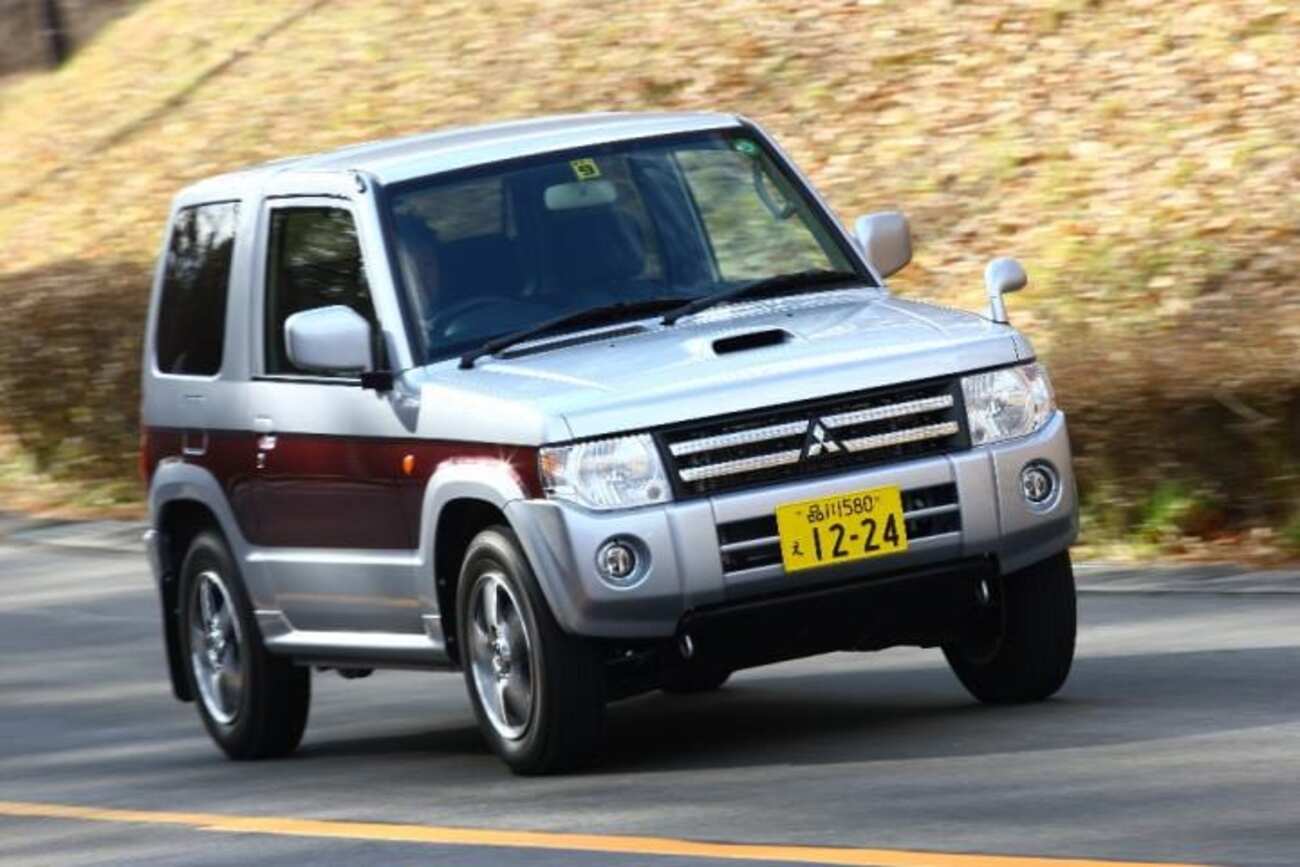 三菱 パジェロ ミニvsスズキ ジムニー徹底対決！達人3人の評価比較 