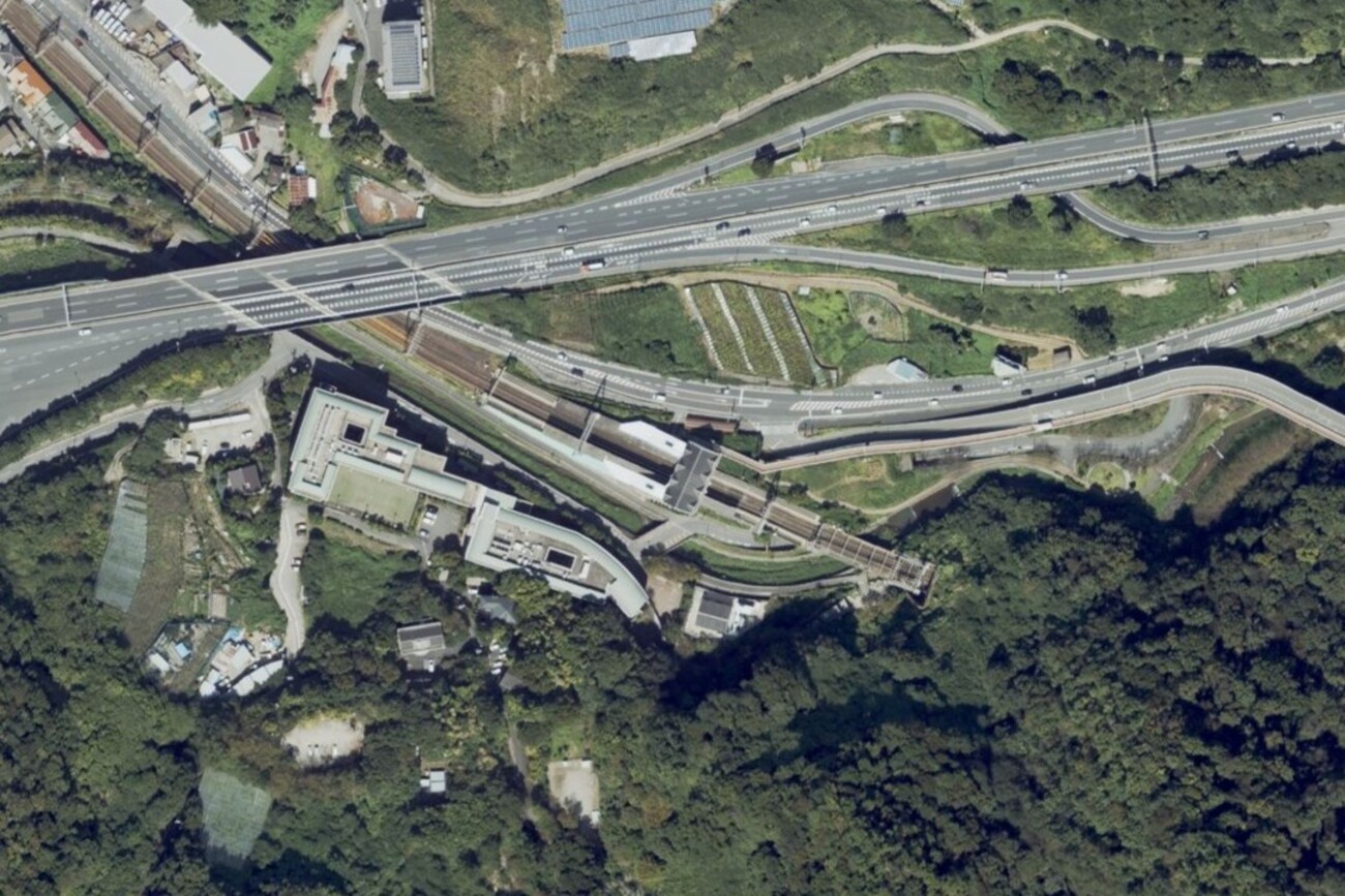 教育 大 前 駅
