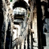 アルルの古代ローマ円形闘技場の回廊