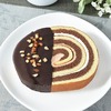 ファミリーマートから「2種のしっとりロール」が新登場！チョコとアーモンドをトッピングしたロールケーキ新商品です