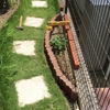 デッキ前庭の小径にタイルでステップを作製