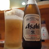 【酒】瓶ビールにおけるグラスは小さくて冷えてて薄ハリがいい。日曜日の居酒屋は半沢直樹の影響でガラガラ。