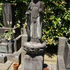 忍願寺の百万遍供養塔（港区三田4丁目）