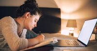 "夜しか時間がない"を武器に変える！　脳科学的夜間学習法
