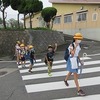 登校の風景：４日ぶり　涼しい登校