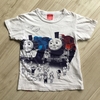 トーマスTシャツの穴の補修で ひと工夫