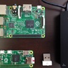 Raspberry pi2の microSDをzeroに挿したら普通に動いた。