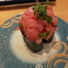 AKB軍艦盛りが食べられる！「こだわり廻転寿司 まぐろ人 ヨドバシAkiba店」の全メニューを紹介