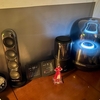 私は無音が怖い。静かな宿より、ディスコの上の部屋で眠りたい