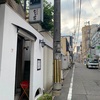 午前6時半店に到着